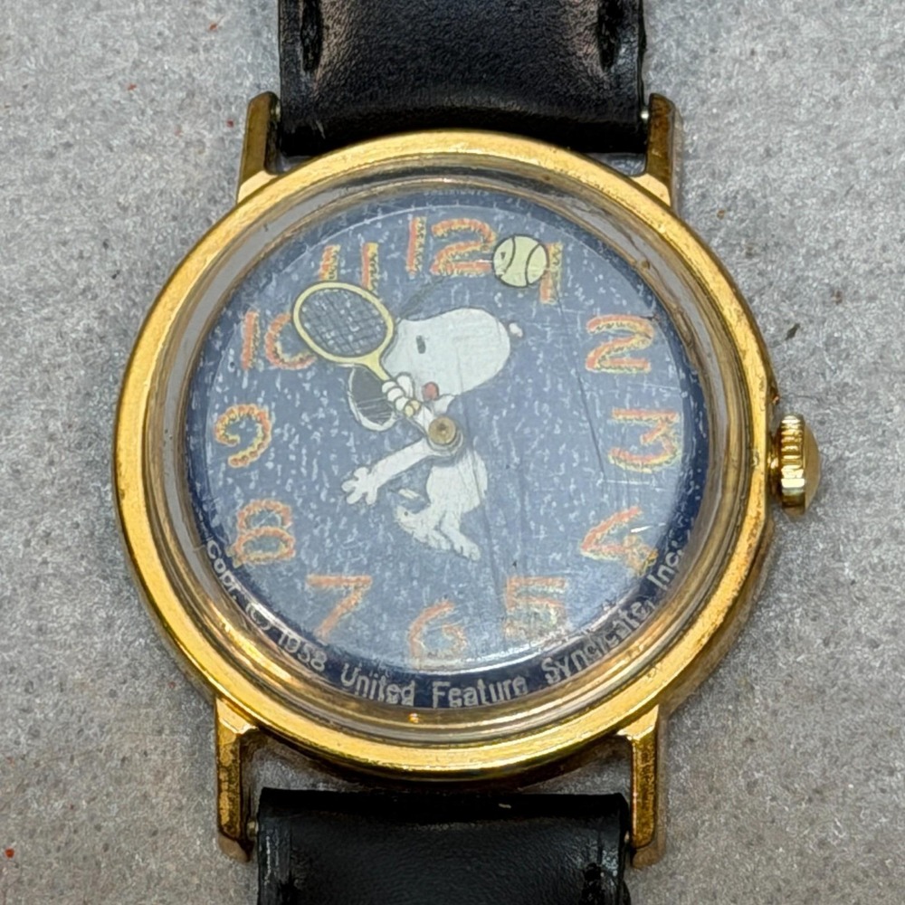 Vintage 1979 Timex Snoopy Tennis Mystery Dial United Features Syndicate Untested